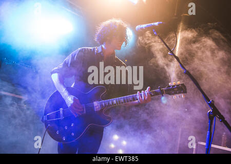 Nottingham, Royaume-Uni. 30 Juin, 2015. Black Rebel Motorcycle Club effectuer à Nottingham Rock City, 2015 Credit : Myles Wright/ZUMA/ZUMAPRESS.com/Alamy fil Live News Banque D'Images