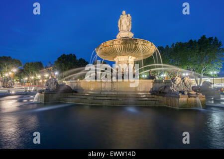 Fontaine de la Rotonde - le rond-point central à Aix-en-Provence, France, Banque D'Images