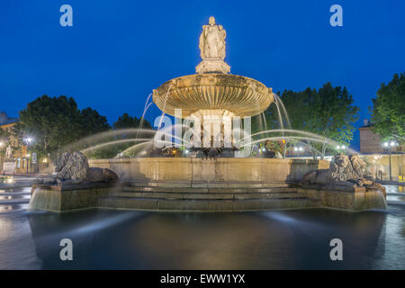 Fontaine de la Rotonde - le rond-point central à Aix-en-Provence, France, Banque D'Images