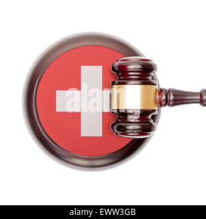 Le concept de système juridique national avec drapeau sur sound block - Suisse Banque D'Images