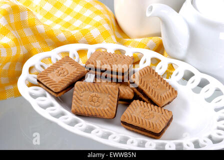 Crème au Chocolat Biscuits Sandwich Banque D'Images