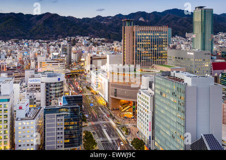KOBE, JAPON - 25 janvier 2013 : district de Kobe Sannomiya. C'est le plus grand quartier du centre-ville dans la ville. Banque D'Images