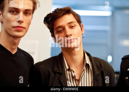 Pour Backstage à Londres Burberry Hommes Collections SS16 Banque D'Images