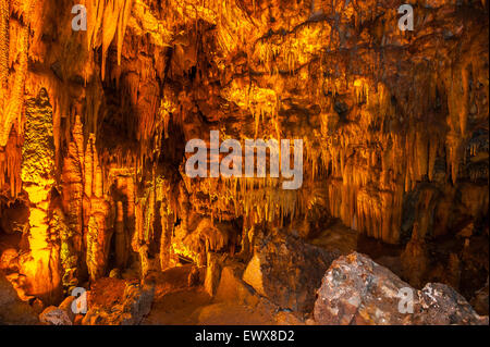 Italie Pouilles Castellana Cove -Branches de stalactites (coralloïdes ) Banque D'Images