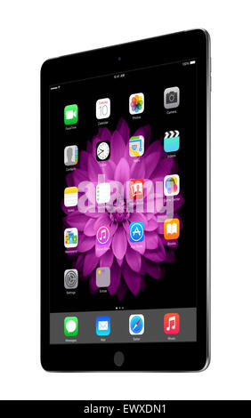 Varna, Bulgarie - Février 02, 2014 : la moitié de l'espace Apple est l'iPad Air gris avec 2 touch ID affiche l'écran d'iOS 8 Banque D'Images