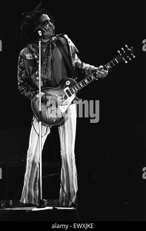 John Lennon Memorial Concert tenu à Pier Head, Liverpool. Lenny Kravitz effectue. 5e mai 1990. Banque D'Images