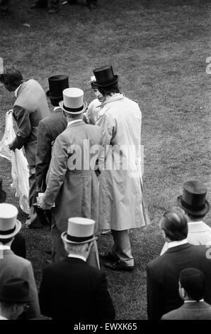 Steve Cauthen, jockey de quatre ans éloge, vainqueur de la Gold Cup d'Ascot. Le formateur est Henry Cecil et le propriétaire est le Seigneur Howard de Walden. 17 juin 1987. Banque D'Images