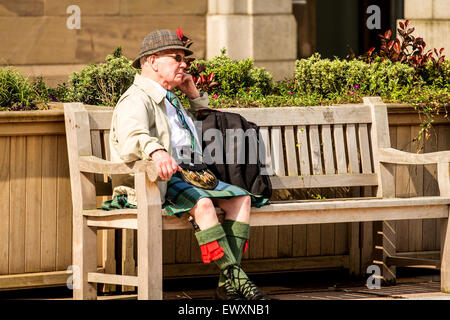 Dundee, Écosse, Royaume-Uni. 2 juillet, 2015. Météo : canicule arrive à Dundee. Des conditions plus sèches avec éclaircies autour de début d'après-midi . Averses isolées seront ensuite développer sentiment assez chaud et très humide. Température Maximum 22°C. 13°C Humidité et la hausse avec parfois des orages électriques se développant plus tard dans la journée. Credit : Dundee Photographics/Alamy Live News Banque D'Images