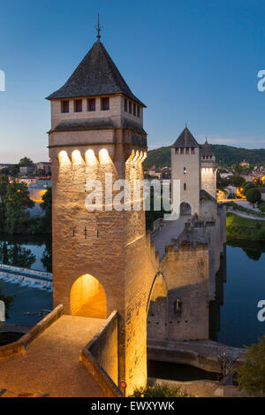 14e siècle pont Valentre et la rivière Lot à Cahors, Midi-pyrénées, france Banque D'Images