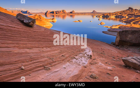 Padre Bay, du Cookie Jar Butte. Le lac Powell, Utah, USA Banque D'Images