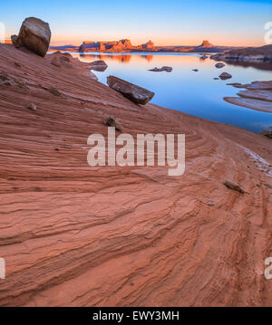 Padre Bay, du Cookie Jar Butte. Le lac Powell, Utah, USA Banque D'Images