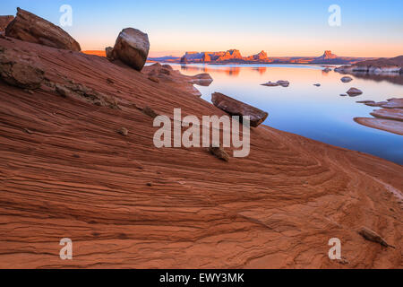 Padre Bay, du Cookie Jar Butte. Le lac Powell, Utah, USA Banque D'Images