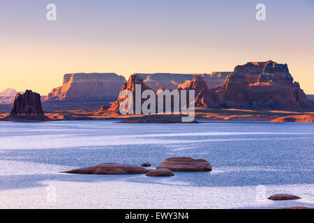 Padre Bay, du Cookie Jar Butte. Le lac Powell, Utah, USA Banque D'Images