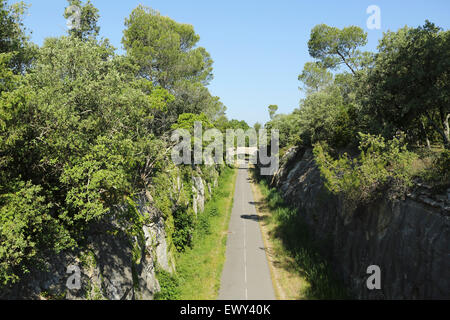 La Voie Verte (Chemin) près de Sommieres, France. Banque D'Images