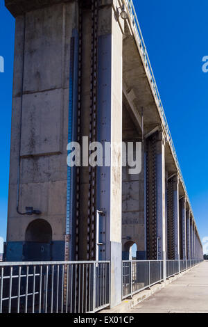 Hume Dam, au frontière de Nouvelles Galles du Sud et Victoria, Australie Banque D'Images