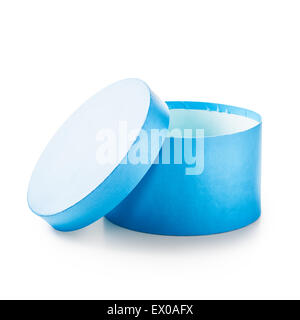 Boîte cadeau ronde bleu ouvert. Maison de vacances présent. Objet isolé sur fond blanc. Clipping path Banque D'Images