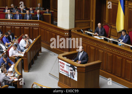 Kiev, Ukraine. 3 juillet, 2015. Martin Schulz, président du Parlement européen s'adressant à l'parlement ukrainien, à Kiev, Ukraine, 03 juillet 2015. Martin Schulz est arrivé à Kiev pour une visite officielle. Crédit : Serg Glovny/ZUMA/ZUMAPRESS.com/Alamy fil Live News Banque D'Images