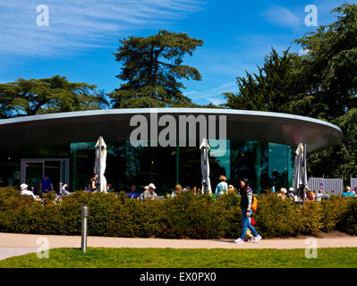 Le café restaurant à Trentham Gardens près de Stoke on Trent Staffordshire England UK Banque D'Images