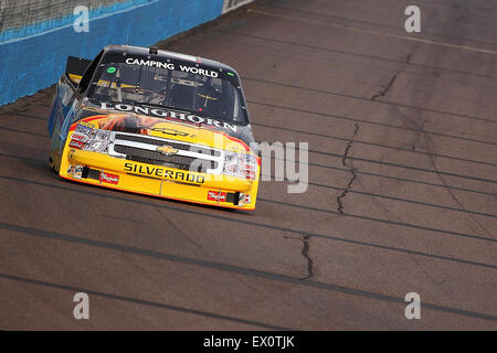 AVONDALE, Arizona - 12 novembre : Kevin Harvick (4) prend des longueurs dans une séance d'essai pour le NASCAR Camping World Truck Series Banque D'Images