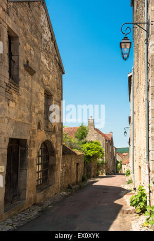 Beau bâtiment de Flavigny-sur-Ozerain Banque D'Images