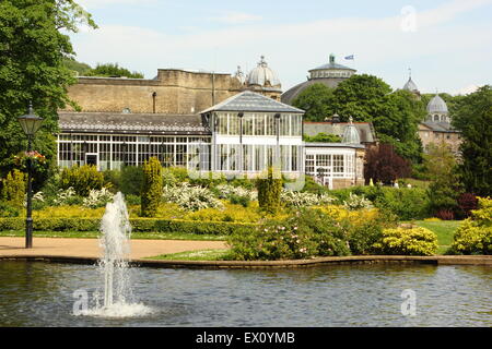 Pavilion Gardens, un magnifique espace vert public et hot house complex à Buxton, Derbyshire, Angleterre, Royaume-Uni Banque D'Images