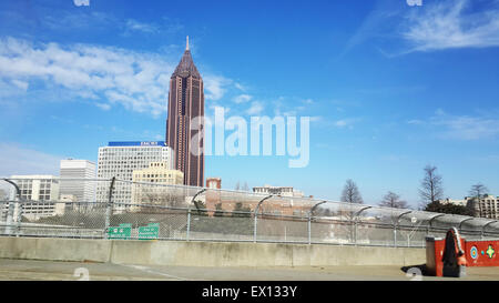 Atlanta Géorgie - 29 janvier, 2015 : vue d'une partie de la ville d'Atlanta montrant la Bank of America Plaza, le bâtiment le plus haut Banque D'Images