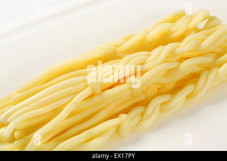 La cuisine slovaque - Fromage de chaîne en forme de petites tresses (Korbaciky) Banque D'Images