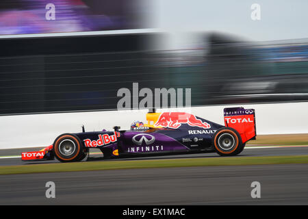 Silverstone, UK. Le 04 juillet, 2015. Daniel Ricciardo (AUS), Red Bull F1 Team, à la British Formula 1 (F1) Grand Prix au circuit de Silverstone, Norhamptonshire, UK. Crédit : Kevin Bennett/Alamy Live News Banque D'Images