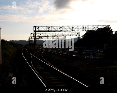 Voir la soirée de Penzance TMD, aussi appelé Rock TMD, est une traction ferroviaire, dépôt de Maintenance Long Rock, Cornwall, UK Banque D'Images