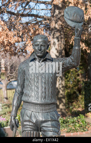 Statue de Sir Donald Bradman , cricketer au musée Bradman à Bowral, New South Wales, Australie Banque D'Images