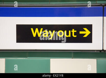 Sortie sign in London Underground Banque D'Images