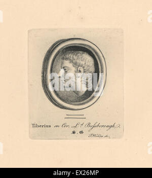 Portrait de César Tibère, empereur romain, sur cornaline dans la collection de lord Bessborough. La gravure sur cuivre par Minerve éclairant de James Vallentin's cent huit gravures de pierres antiques, 1863. Banque D'Images