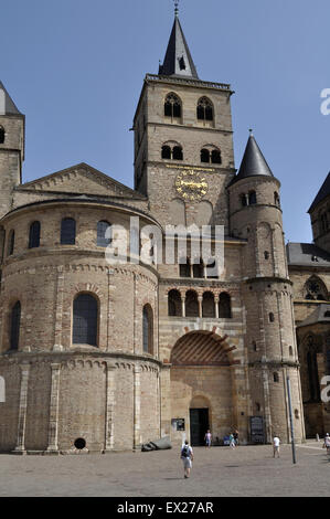 La cathédrale Saint-Pierre de Trèves, en Allemagne. Banque D'Images