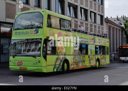 Bus de Tourisme de la ville de Trèves en Allemagne. Inscription SL 3240 Luxembourg. Volvo/East Lancs Vyking. Banque D'Images