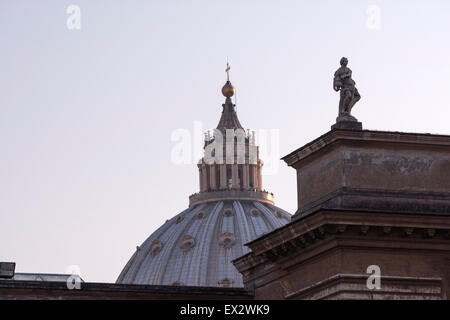 La Basilique St Pierre Dome de Musées du Vatican, Musées du Vatican, Vatican. Banque D'Images