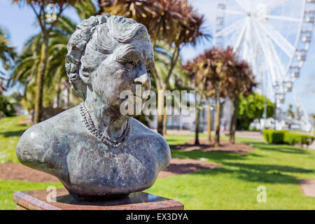 Buste d'Agatha Christie, Torquay, Devon, dans le sud de l'Angleterre, Angleterre, Royaume-Uni Banque D'Images