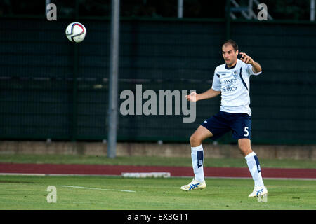 Serravalle, République de Saint-Marin. 2 juillet, 2015. Davide Bugli (La Fiorita) Football/Football : l'UEFA Europa League Premier tour de qualification 1ère manche match entre S.P. La Fiorita 0-5 FC Vaduz à Saint-marin Stadium à Serravalle, San Marino . © Maurizio Borsari/AFLO/Alamy Live News Banque D'Images