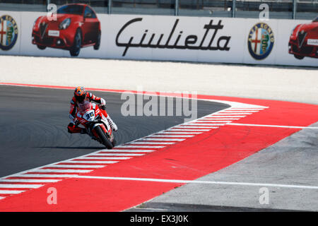 Misano Adriatico, Italie - 21 juin 2015 : Ducati Panigale R de Barni Racing Team, entraîné par Leandro Mercado Banque D'Images