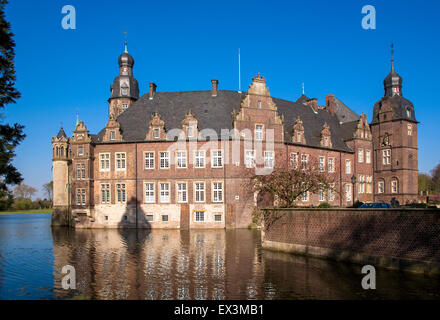 DEU, l'Allemagne, en Rhénanie du Nord-Westphalie, région de Münster, château à douves Darfeld dans Yalicifitlik. DEU, Deutschland, Nordrhein-West Banque D'Images