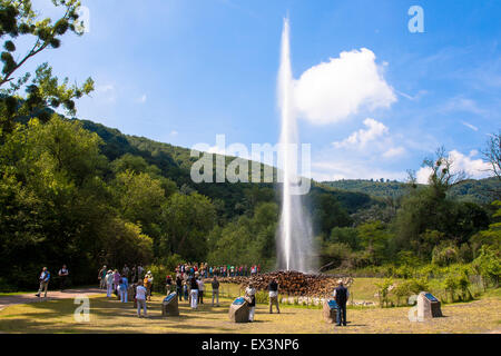 L'Europe, l'Allemagne, Rhénanie-Palatinat, Andernach, le plus haut geyser d'eau froide sur la péninsule Namedyer Werth sur le r Banque D'Images