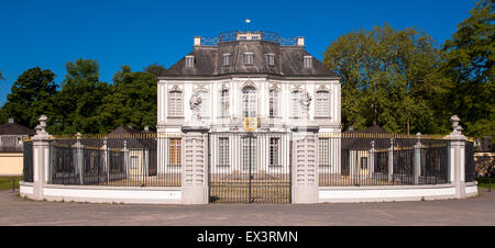 L'Europe, Allemagne, Rhénanie-du-Nordwestphalie, château de Falkenlust à Bruehl près de Bonn. Banque D'Images