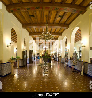 Square vue de l'intérieur de l'Hôtel Nacional de Cuba à La Havane. Banque D'Images