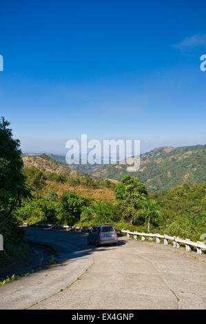 Vue panoramique vertical dans le Parc National Turquino, Cuba. Banque D'Images