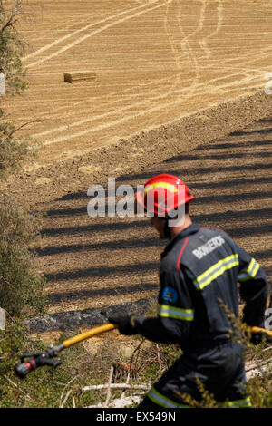 Travail de pompier. Village du biote. Province de Saragosse. Aragón. Espagne Banque D'Images