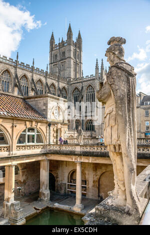 Sculpture de Julius Agricola au complexe des thermes romains de Bath; Somerset; Angleterre Banque D'Images