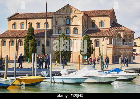 L'église byzantine de Santa Maria et San Donato Murano lagune de Venise Vénétie Italie Europe Banque D'Images
