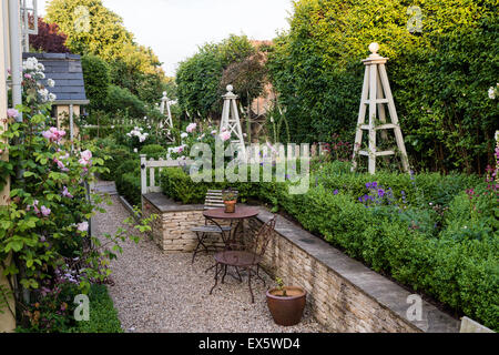 Peuplement et fort en couverture country garden Banque D'Images