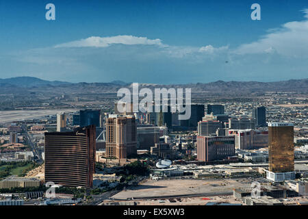 Las Vegas Skyline et la séquence vue d'hélicoptère Banque D'Images