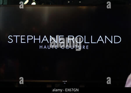 Paris, France. 07Th Juillet, 2015. Designer français Stéphane Rolland présente sa collection automne/hiver 2015-2016 au cours de la fashion week Haute Couture de Paris, à Paris, France, le 7 juillet 2015. Défilés de Haute Couture de Paris jusqu'au 9 juillet 2015. Dpa : Crédit photo alliance/Alamy Live News Banque D'Images