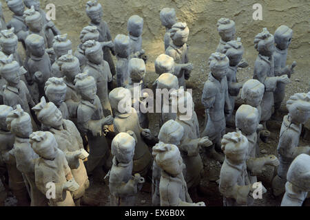 Des soldats et des chevaux en terre cuite de la dynastie des Han à Xuzhou, Jiangsu Province, China. Banque D'Images